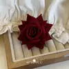 Tian Xiwei mesmo estilo grampo de cabelo de rosa vermelha grampo de cabelo de flor vintage francesa grampo de cabelo bico de pato lateral acessórios de cabelo para mulheres