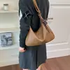 Bolso tote de alta gama y elegante para mujer, nueva colección 2026, bolso de hombro retro a la moda, versátil para ir al trabajo y para uso casual