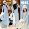 Ropa de maternidad para otoño e invierno, nuevo vestido de punto azul claro con escote en V, diseño de línea A suave y estilizado, disimula el vientre, estilo suave para usar como prenda exterior