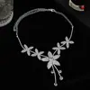 Collar y Pendientes de Flor Estrella de Diamante de Zircón Explosivo Set Vestido de Lujo Cadena Versátil para la Clavícula Joyería de Lujo Ligero de Gama Alta