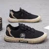 Zapatos Planos para Hombre 2026 Estilo Nuevo Transpirables Ligeros Tela de Malla Tendencia Slip-On Modernos Transpirables Casuales Tenis para Hombre