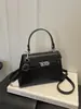 Bolso cuadrado pequeño de moda, nueva colección 2026, bolso de hombro liso, bolso de mujer de alta calidad, con patrón de cocodrilo, bolso cruzado simple y versátil
