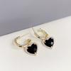 Brincos de Coração Preto Vintage de Alto Padrão Estilo Francês com Agulha de Prata S925, Brincos de Argola com Fio Estilo Hepburn Elegante Socialite