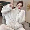 Pijama de Coral Fleece para Pareja Estilo Nuevo de Invierno para Mujer con Terciopelo Grueso Ropa de Casa Cálida Se Puede Usar Afuera Conjunto Cálido Simple