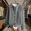 Item Quente de Transmissão Ao Vivo Marca da Moda Simples Moda Casual Cardigã Malha Suéter Fábrica Roupas de Linha Masculina Camisa de Linha