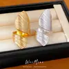 Anillo Abierto de Oro Real Electrochapado con Textura Irregular Retorcida, Anillo de Estilo de Alta Gama de Nicho, Joyería Minimalista de Personalidad para Mujeres
