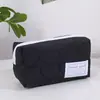 Bolsa de maquillaje estilo coreano nueva de gran capacidad, bolsa de almacenamiento acolchada de algodón con forma de corazón, linda bolsa de aseo portátil, bolso de mano de compras