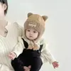 Gorro con orejas de pata de gato para bebé, gorro de punto cálido para otoño e invierno, diseño lindo de oso, unisex, gorro de lana a prueba de viento para bebés y niños pequeños