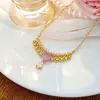 Accesorios de Collar Hueco con Forma de Corazón Chapado en Cobre Dorado de Venta Caliente Transfronteriza para Mujeres, Popular Collar de Acero de Titanio con Circonita Microincrustada de Moda para Mujeres