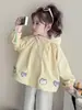 Jaqueta com Capuz Bordada de Desenho Animado para Meninas de Comércio Exterior Nova Primavera 2026 Jaqueta Estilosa Coreana Roupas Infantis da Moda