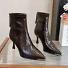Botines Cortos de Punta para Mujer 2026 Nuevas Llegadas de Otoño Botas Estrechas de Nicho para Usar con Faldas Estilo Coreano Elegantes de Tacón Fino Tacón Alto Botas de Moda