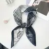 Lenço Quadrado de Seda Retrô Coreano com Estampa Paisley e Toque de Luxo, Combinado com uma Camisa, Lenço Quadrado Versátil para Cintura, Xale, Protetor de Pescoço