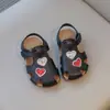 Zapatos de Princesa con Pedrería de Corazón de Amor 2026 Estilo Nuevo de Primavera Zapatos para Niñas Moda Infantil Suela Suave Casual Versátiles Zapatos de Cuero