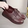 Venta Caliente Zapatos de Cuero con Suela Gruesa para Mujer 2026 Otoño Nuevos Casuales de Suela Blanda para Personas de Mediana Edad y Mayores Zapatos de Cuero Antideslizantes Zapatos para Madres Mujer