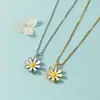 Moda Coreana Colgante de Margarita con Goteo de Aceite Joyería Dulce Regalo Collar Cadena para Clavícula Diseño de Nicho Regalo para Novia