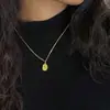Collar de flor de tulipán para mujer, colgante retro de flor cuadrada, cadena para clavícula romántica de lujo ligero, diseño de nicho, temporada de otoño e invierno