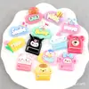 Materiais: Capa de Celular, Cola Cremosa de Desenho Animado DIY para Furar Parede, Acessórios de Resina para Mochila Sanrio, Etiquetas de Letras, Decorações de Fivela de Sapato