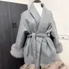 Chaqueta de Estilo Comercio Exterior con Mangas de Piel, Abrigo de Lana con Lazo para Ceñir la Cintura Otoñal, Abrigo Corto de Alta Gama Holgado para Mujer, Gris