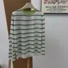 2026 Nueva Moda Estilo Coreano Camiseta de Manga Larga Rayas Cuello Redondo para Mujer Holgada Adelgazante Versátil Ropa Protectora Solar para Mujer