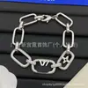 [Novidades Contínuas] Pulseira Cruzada Nova de Alta Qualidade Réplica Lv Letra V com Etiquetas, Artesanato de Ponta Atacado