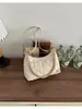 Bolso de Mano de Alta Gama con Textura, Estilo Europeo y Americano de Nicho para Mujer, Bolso Cruzado Vintage Acolchado con Cadena, Bolso Hobo de Hombro Único, Moderno y Elegante