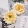 Simulação 8cm tecido de seda colorido Margarida Crisântemo africano Girassol Guirlanda DIY Sachê Tiro Cabeça de flor decorativa Atacado