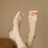 Sandalias de cuña elegantes estilo francés Chuyuji para mujer, nuevo modelo de verano 2026, punta cuadrada, tira de dedo, tacón alto