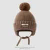 Gorro de Bola de Pelo Estilo Coreano Otoño e Invierno Gorro de Lana para Niños Gorro de Punto Simple Color Puro Cálido Protección para los Oídos Letra Boston