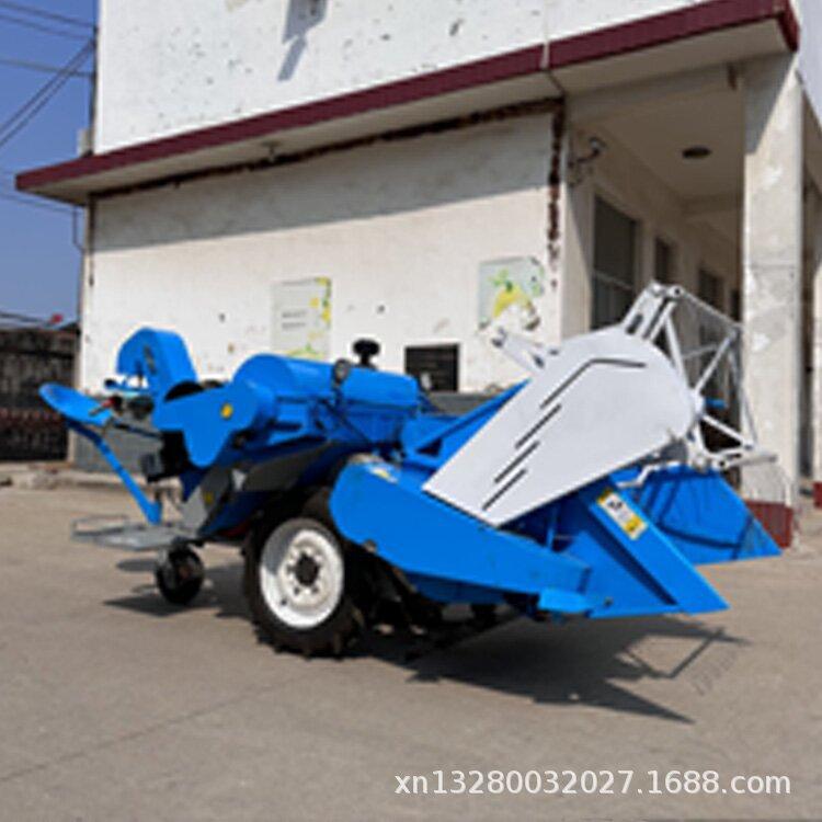 轮式小麦联合收割机