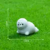 Una colección de adorables figuritas de animales en miniatura para crear paisajes en miniatura, perfectas para decoraciones de casa de muñecas DIY, adornos para coche y expositores de escritorio