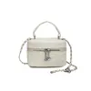 Bolso de hombro moderno y minimalista con correa de cadena de patrón de rombos, un bolso cruzado pequeño, un minibolso de mano y un bolso tipo cubo pequeño en un estilo inspirado en Chanel para mujer