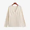 Blusa de tricô estilosa com design de gola torcida, coleção outono 2026, plus size, elegante e modeladora, perfeita como camada interna ou base, 25285