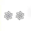 Brincos de Zircônia Floco de Neve Yu Hong: Luxo Leve, Versátil, Amigo dos Ouvidos, Joias de Design Exclusivo, Direto do Fabricante