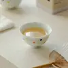 Taza de Té de Cerámica Blanca de Arcilla de Jade, Pintada a Mano con Puntos de Colores, Estilo Japonés con Boca de Flor, Dinastías Tang y Song, para Uso Doméstico, Taza de Maestro, Taza de Degustación para Juego de Té Kung Fu