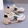 Sapatos Casuais Femininos Antiderrapantes de Fundo Plano Versáteis 2026 Novo Estilo Feminino Mais Vendidos Solado Macio Confortáveis Não Cansam os Pés Sapatos Esportivos D1821