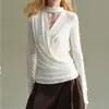 Top elegante de estilo francés para mujer, con cuello halter en V y diseño cruzado retorcido en las mangas largas, con cintura ceñida por pliegues de alta gama, corte ajustado.