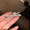 Pinza para el pelo de pico de pato de alta gama, estilo lujo ligero, nuevo 2026, con delicados diamantes de imitación, accesorio para el pelo de pinza lateral lindo y sin costuras para mujeres con alto atractivo estético