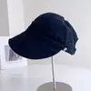 Chapéu de Aba Reta Estilo Coreano Retrô Estampado de Leopardo para Mulheres Outono Streetwear Versátil Chapéu de Equitação Temperamento Artístico Proteção Solar Chapéu Bucket Tendência