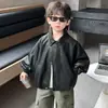 Chaqueta de Cuero Negra para Niños Otoño 2026 Nuevo Estilo Chaqueta de Cuero para Niños Cárdigan Cremallera Bebé Principios de Otoño Top