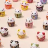 Nuevo color gato exquisito diy accesorios de joyería vintage cerámica gato de la suerte cuentas sueltas cerámica pintada gato de la suerte
