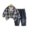Conjunto para niño 2026 nueva colección de otoño, ropa infantil elegante y moderna, conjunto de tres piezas de cárdigan de cuadros para bebé para niños