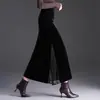 Moderna falda de terciopelo dorado estilo sirena para mujer, nuevo estilo otoño e invierno 2026, falda ajustada de cintura alta que estiliza el cuerpo con caída elegante, falda larga