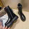 Botas Martin Versátiles 2025 Otoño e Invierno Estilo Nuevo con Cordones Traseros y Cremallera Lateral, Botines Cortos para Mujer de Suela Gruesa que Aumentan la Altura, Botas de Montar Estilo Británico