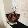 2026 Bolso Tote Versátil de Moda Transfronteriza Estilo Retro Europeo y Americano para Mujer, Bolso de Hombro para el Trabajo, Versión Coreana Bolso de Hombro de Gran Capacidad para Mujer