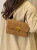 Bolsa de Ombro Transversal de Design de Nicho de Alto Padrão Transfronteiriça Moda Tendência Inverno 2026 Versátil Bolsa de Mão