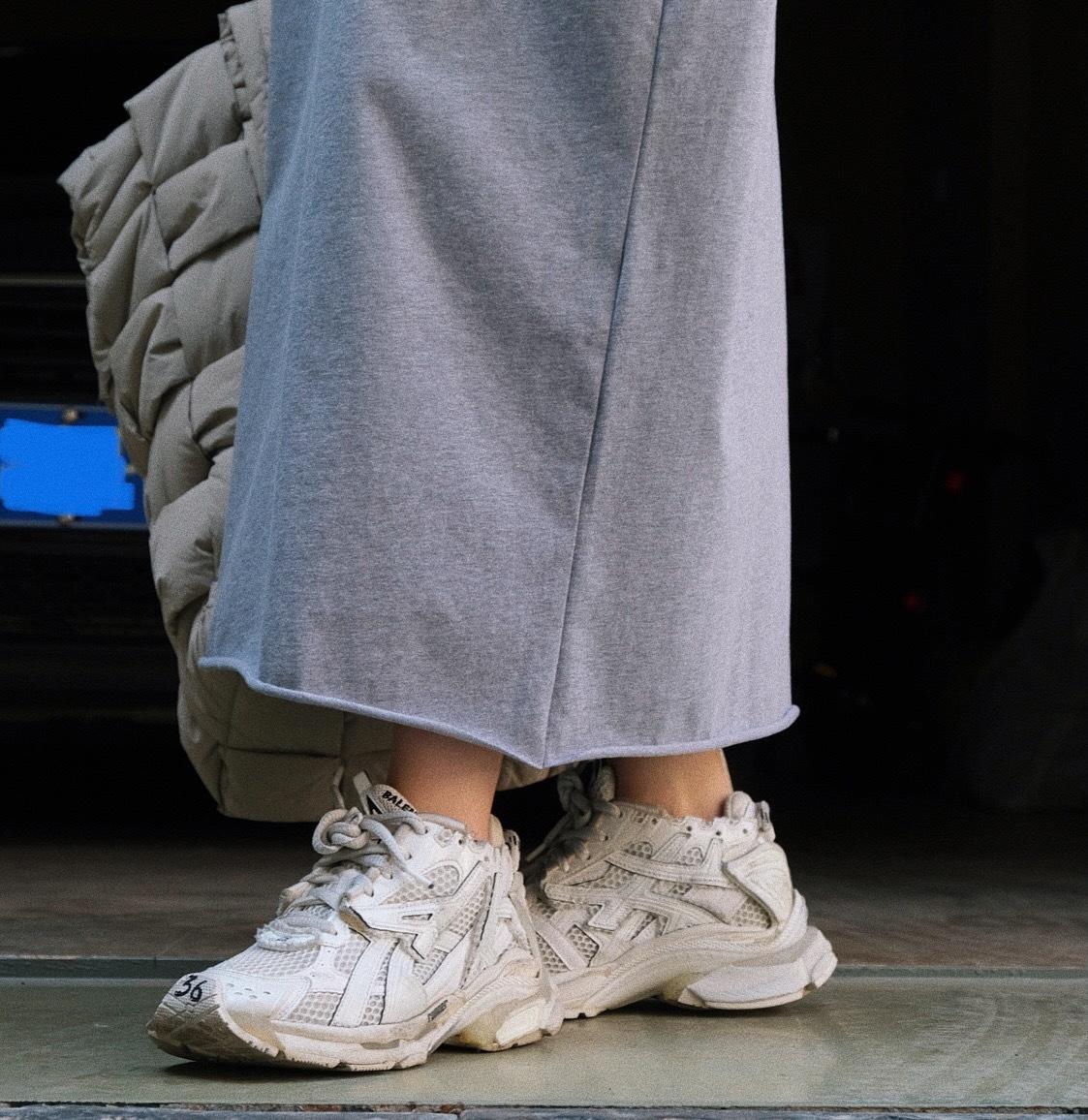 967D53B9-17D3-4871-B566-344002