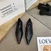 Sapatos de Salto Baixo Apontados com Decote Profundo, Estilo Novo Outono 2025, Sapatos Profissionais de Couro Elegantes com Salto Baixo para Mulheres, Mocassins de Calçar