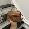 Verão 2026 Nova Tendência Estilo Relaxado Fashionável Cor Sólida Bolsa de Mão Estilosa Alto Valor Ombro Único Transversal Pequena Quadrada