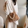 Bolso Mini Cubo de Peluche Explosiones Transfronterizas 2024 Otoño e Invierno Nuevo Bolso para Mujer Moda Coreana Bolso de la Fortuna con Perlas Portátil Individual