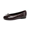 Wei Wei Girl 8301 Preto Estilo Francês Sapatilhas Femininas 2026 Novo Laço de Borboleta Elegante Plano Sapatos de Salto Baixo Femininos